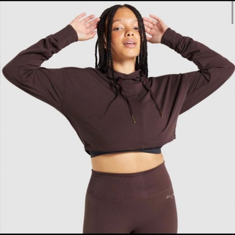 Gymshark x Whitney Simmons cropped hoodie cherry chocolate